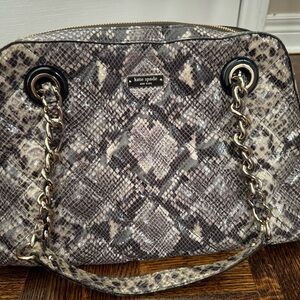 Rarely used Kate spade animal print shoulder bag. Can be used as a laptop bag